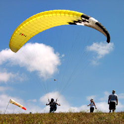 Enlarge - Forward Kiting a Paraglider